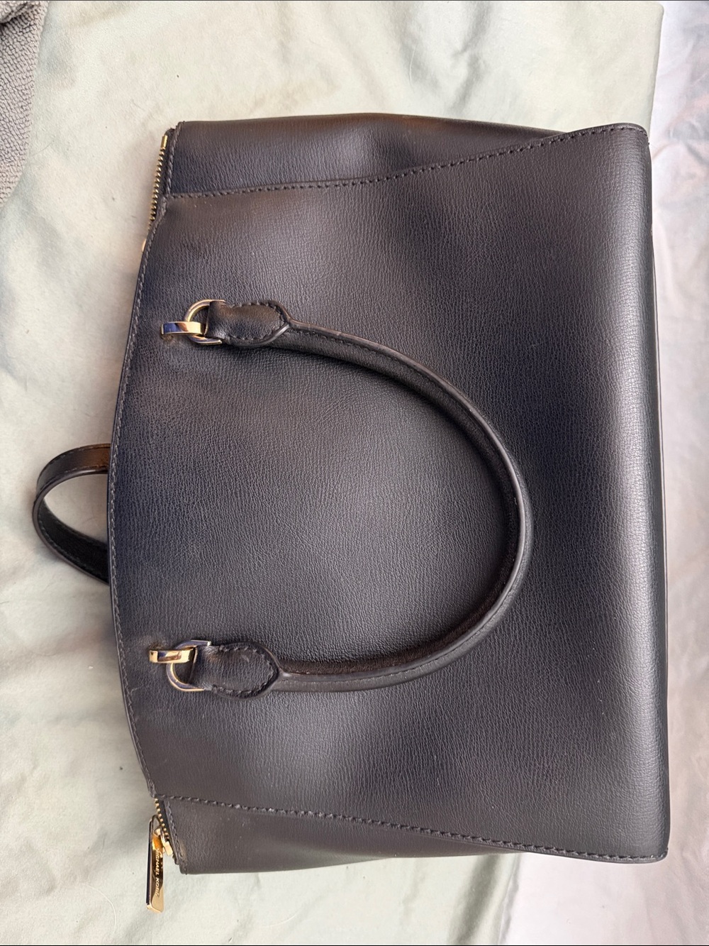 MICHAEL KORS Black Leather Satchel with Gold Hardware and Chain Strap - Picture 3 of 5